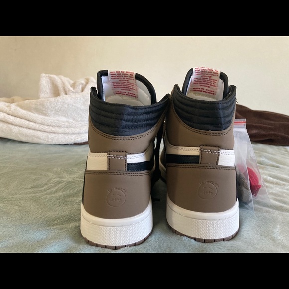 Jordan 1 retro high “Travis Scott”